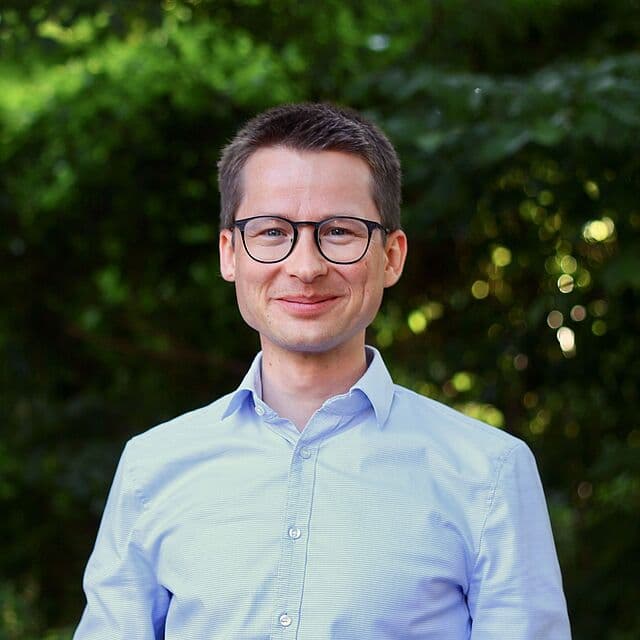 Prof. Dr. Felix Roesel